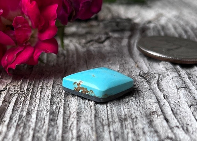 Kingman Turquoise Vivid Blue Diamond Cabochon - Lucky Calico Gem & Jewelry Co.